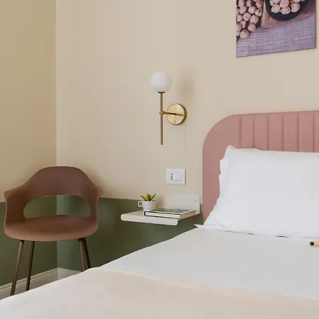 Pan Di Zenzero Icecream Hotel 3*