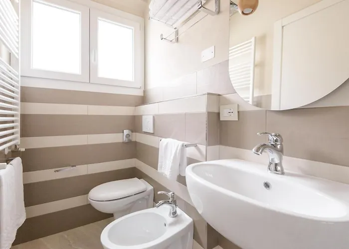 Pan Di Zenzero Icecream ホテル 3*