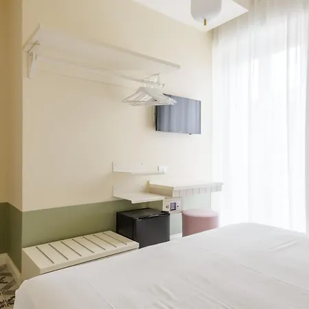 Pan Di Zenzero Icecream Hotel