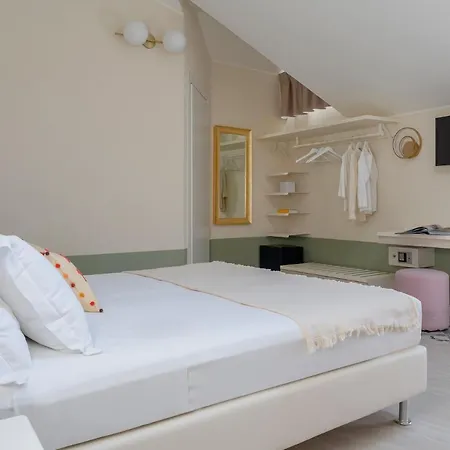 Pan Di Zenzero Icecream 3* Rimini