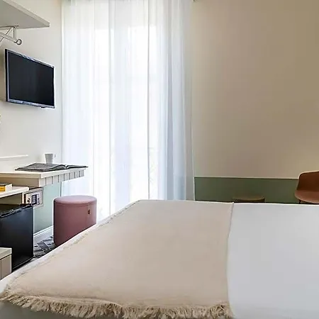 Pan Di Zenzero Icecream Hotel 3*