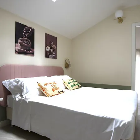 Pan Di Zenzero Icecream